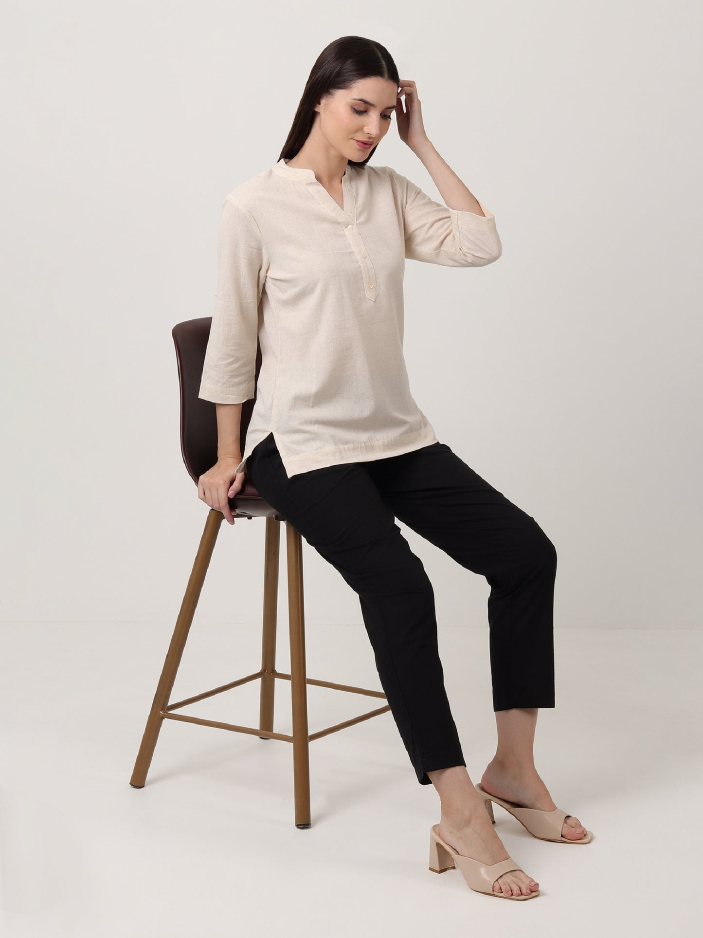 Saadho Short Kurta - Ecru