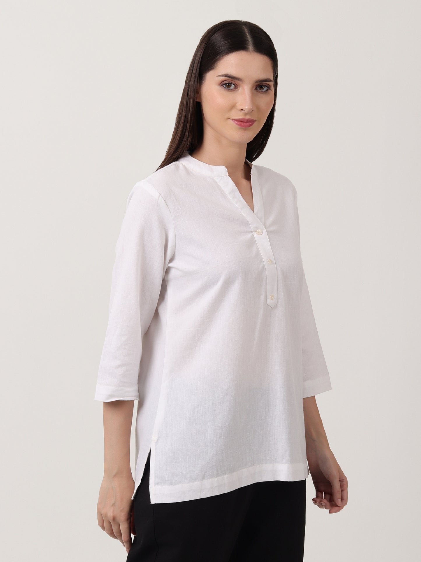 Saadho Short Kurta - White