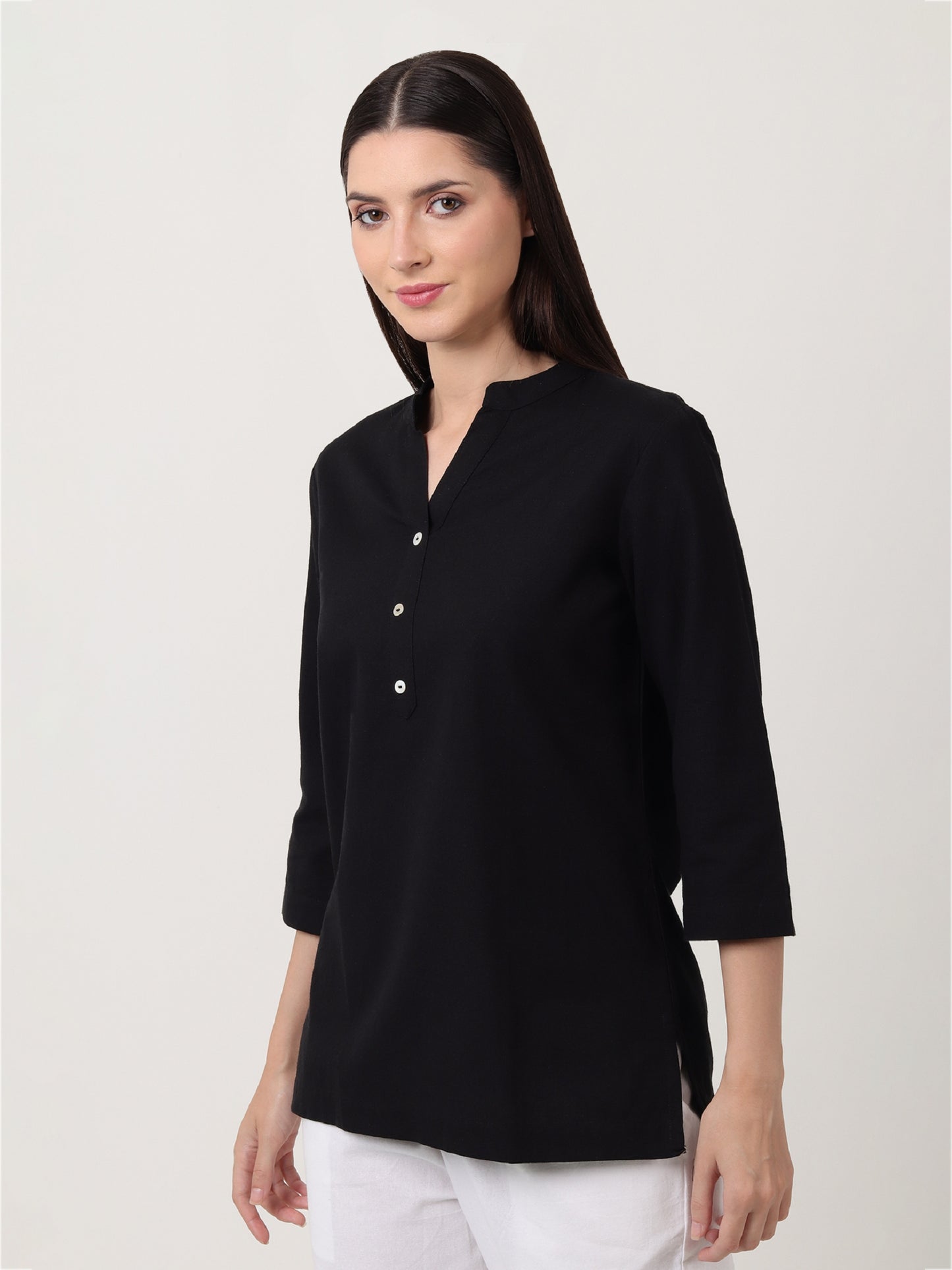 Saadho Short Kurta - Black